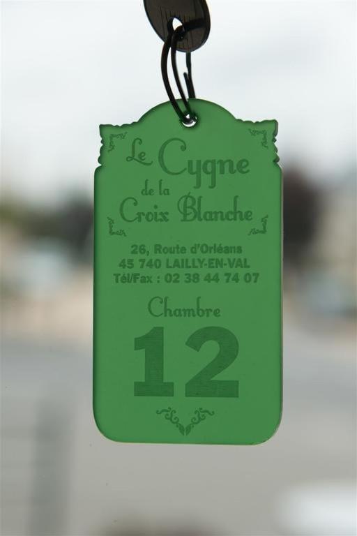 Hotel Du Cygne De La Croix Blanche Lailly-en-Val Экстерьер фото