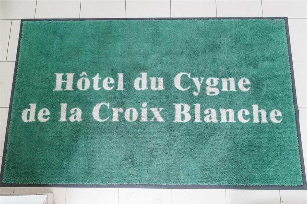 Hotel Du Cygne De La Croix Blanche Lailly-en-Val Экстерьер фото