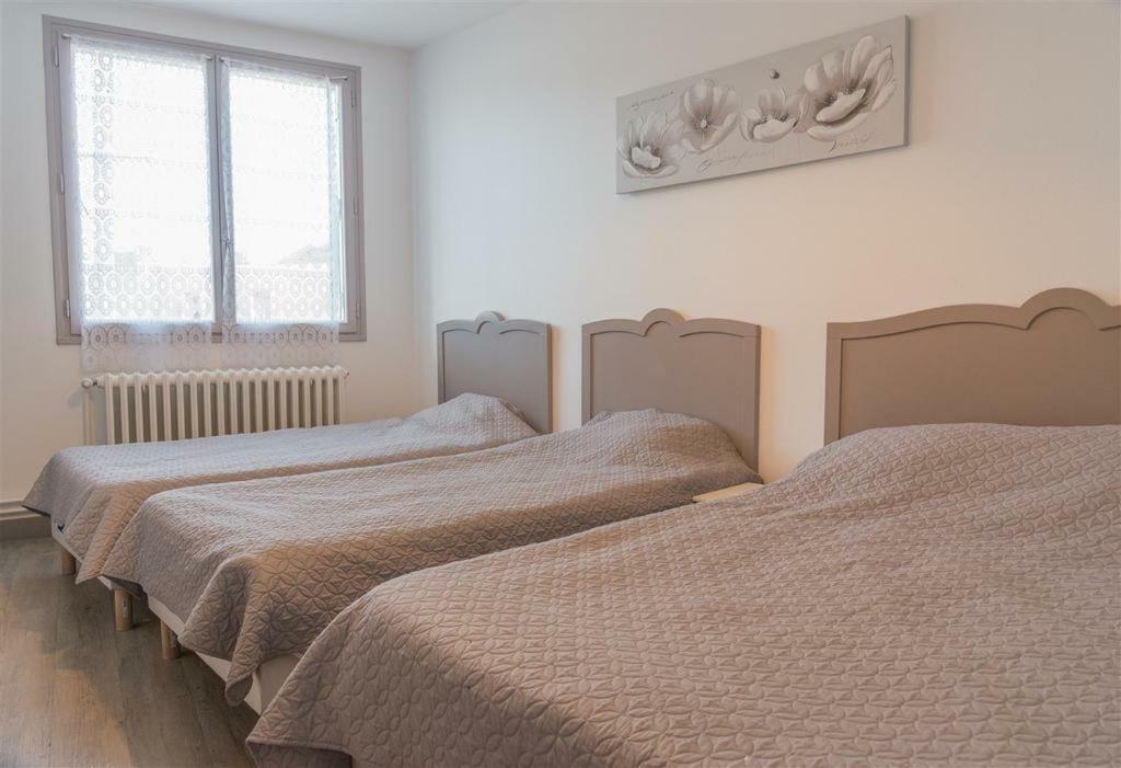 Hotel Du Cygne De La Croix Blanche Lailly-en-Val Экстерьер фото